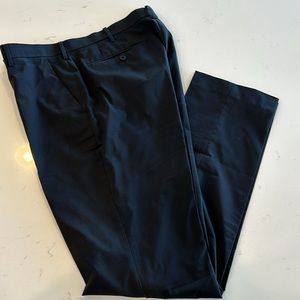 Uniqlo Men’s Black Performance Pant